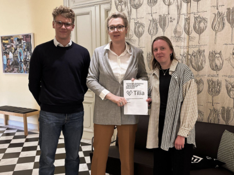 psykisk hälsa på schemat namnunderskrifter 30 000